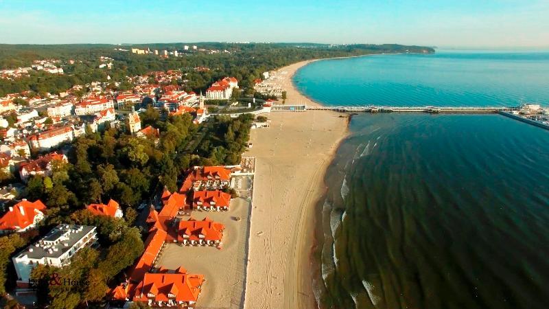 Dom & House - Apartments Port Monte Cassino Sopot Esterno foto